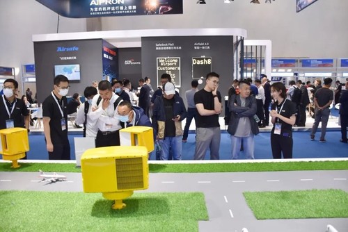 展会现场.jpg